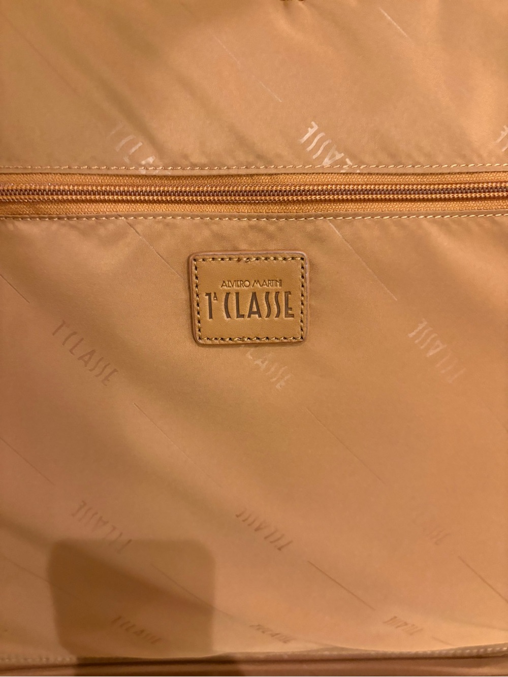 NWT Alviero Martini 1 Classe Geo Classic Large RARE Discontinued Suitcase - Picture 11 of 16